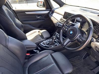 2016 BMW 225Xe - Thumbnail
