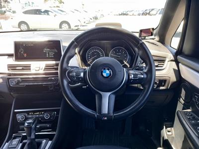 2016 BMW 225Xe - Thumbnail